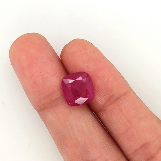 Thailand Ruby (Manik) 5.07 Ct Gem Quality Thailand Ruby (Manik) 5.07 Ct Gem Quality